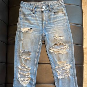 American Eagle Distressed Hi-Rise Jegging